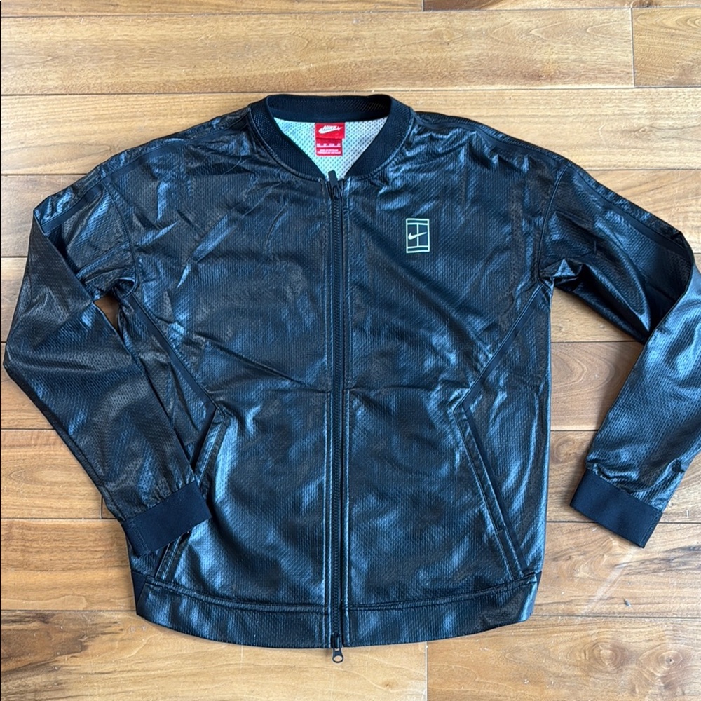 Nike Black Bomber Jacket with Sleek Design